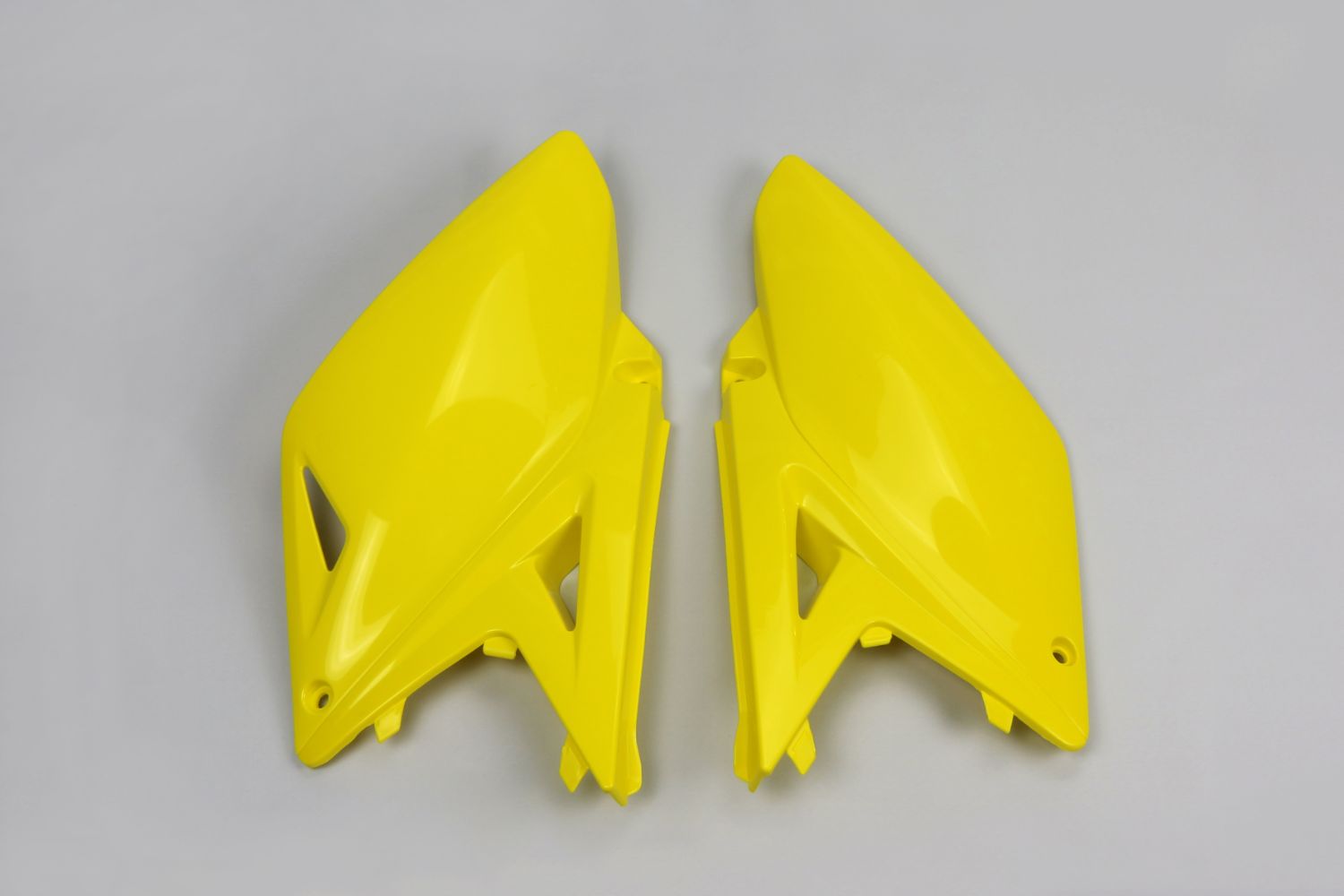Seitliche Startnummerntafeln Suzuki RMZ 250 (10-18) gelb SU04929-102
