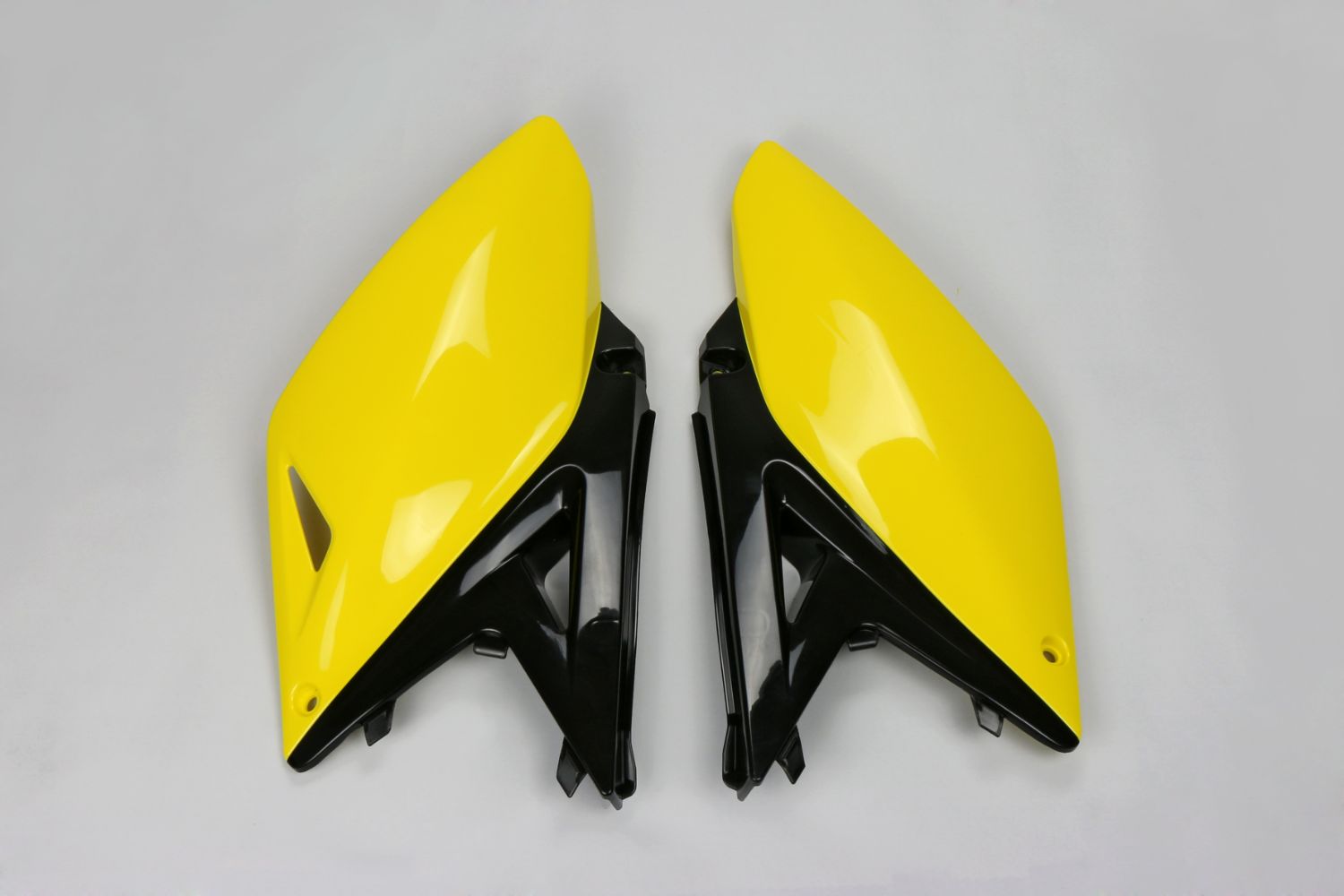 Seitliche Startnummerntafeln Suzuki RMZ 250 (10-18) gelb e schwarz* SU04929-D