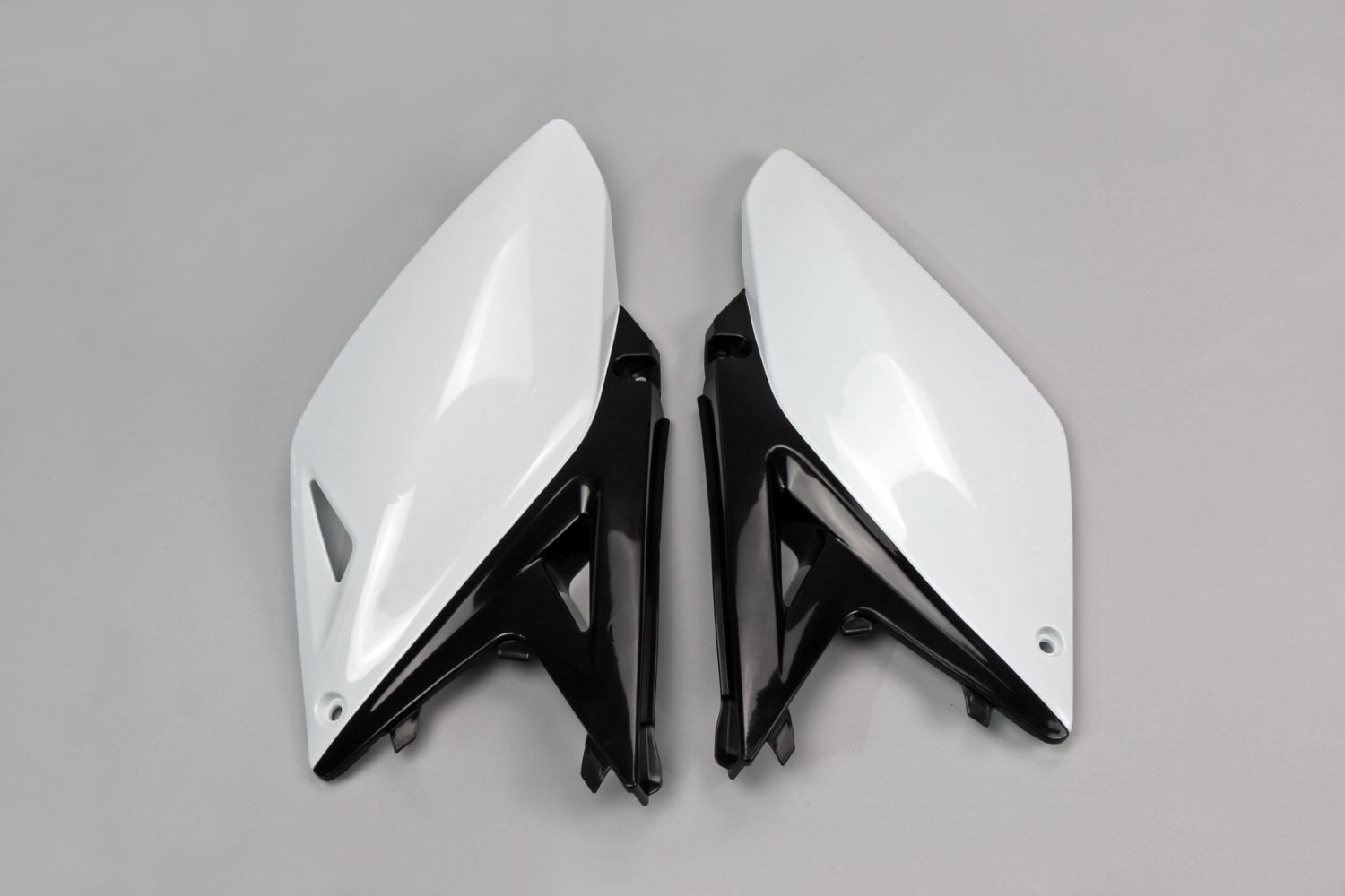 Seitliche Startnummerntafeln Suzuki RMZ 250 (10-18) weiß e schwarz* SU04929-W